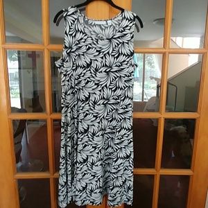 Susan Graver sleeveless dress L